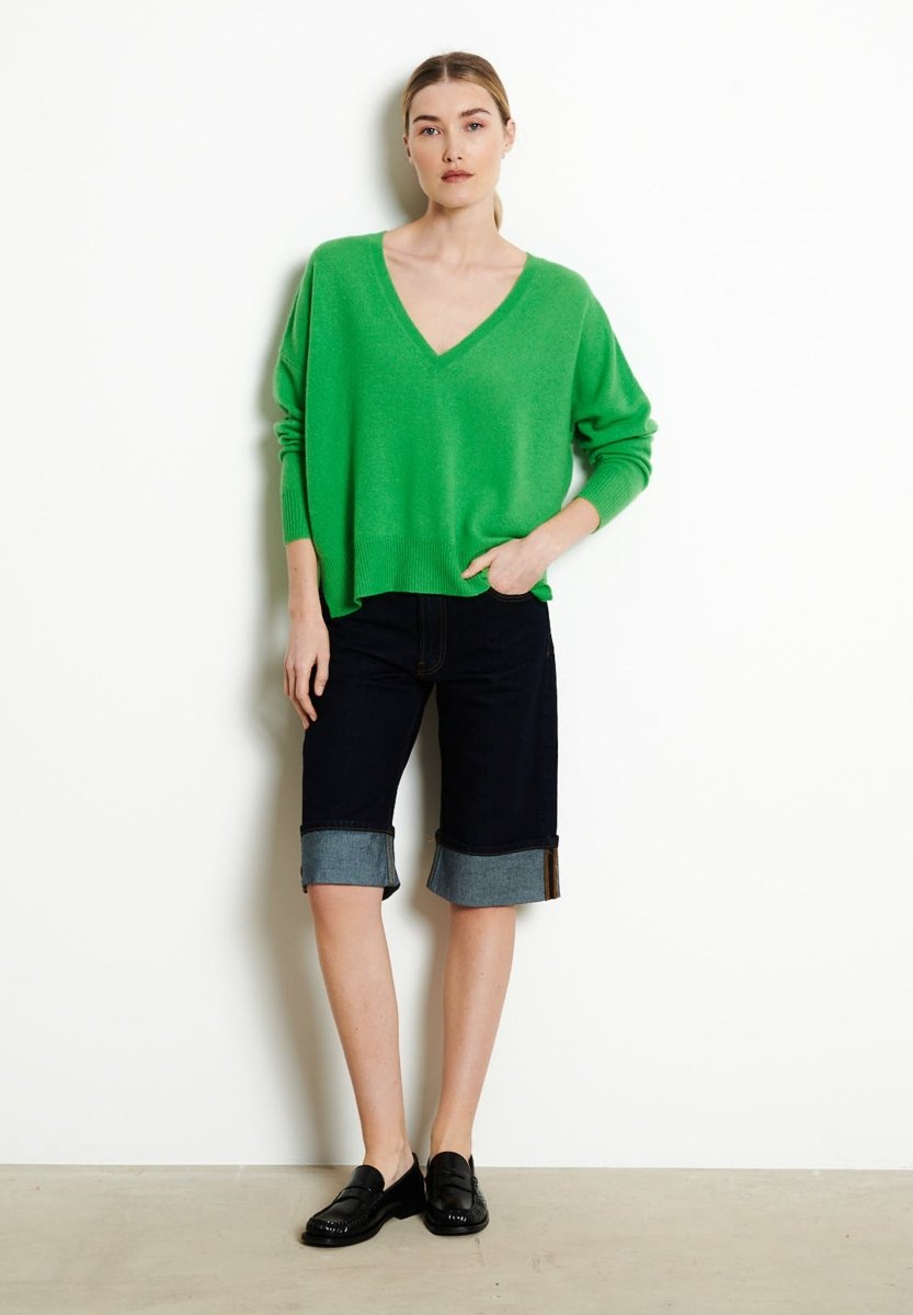 Pull col V femme en cachemire vert pomme - RIA 3